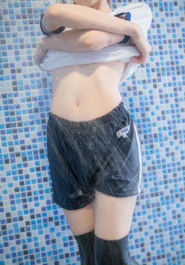 美丽教师电影完整版免费看_720高清在线观看